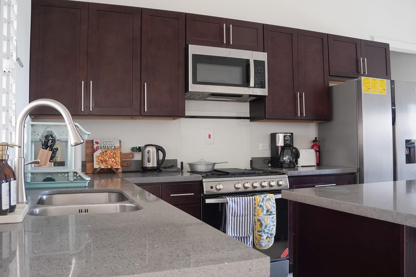 Modern kitchen